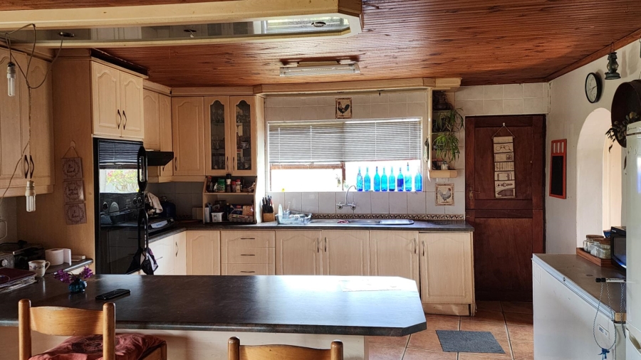5 Bedroom Property for Sale in Uilenkraalsmond Western Cape